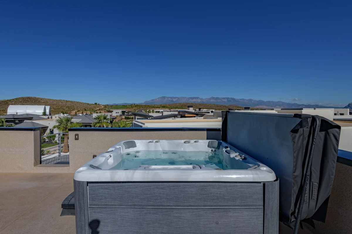 Wander Hurricane Paradise Retreat