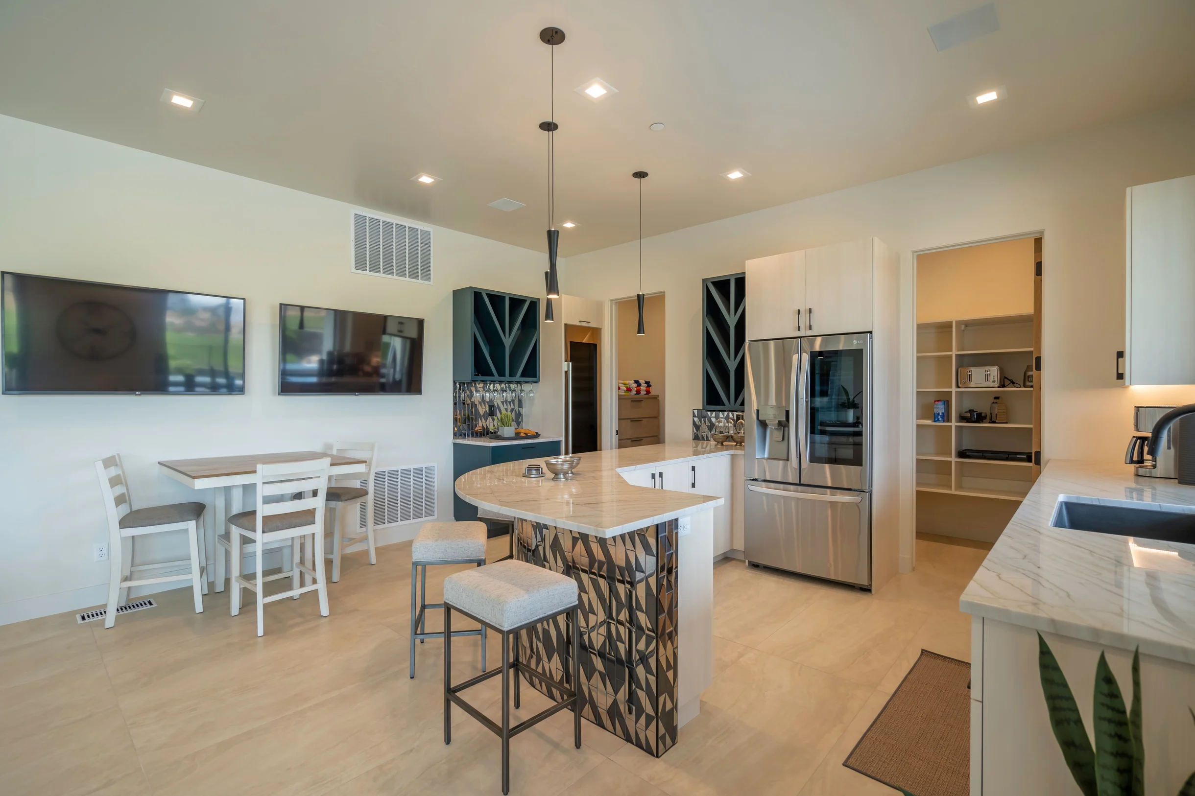 Wander Hurricane Desert #51