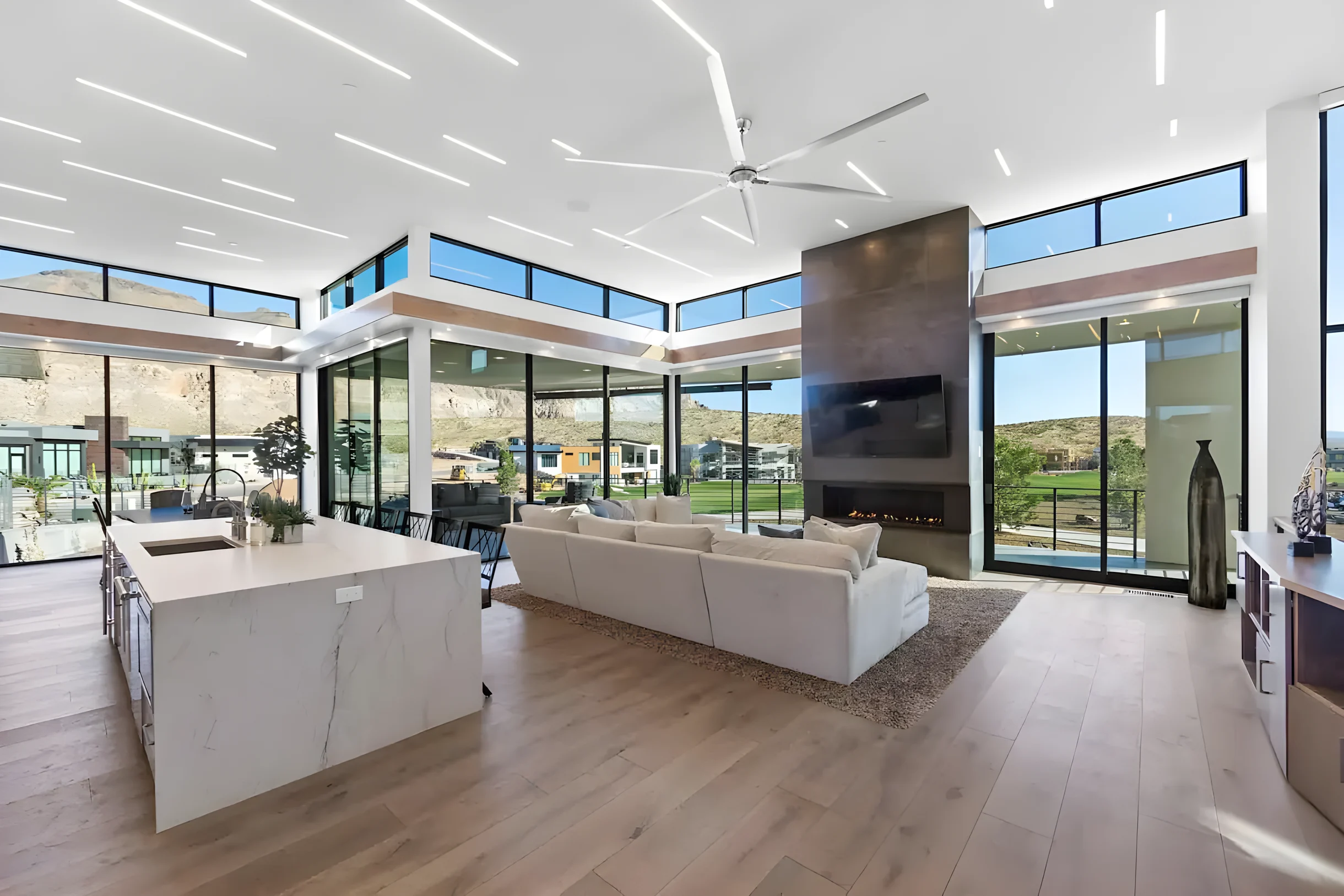 Wander Hurricane Cliffs #30