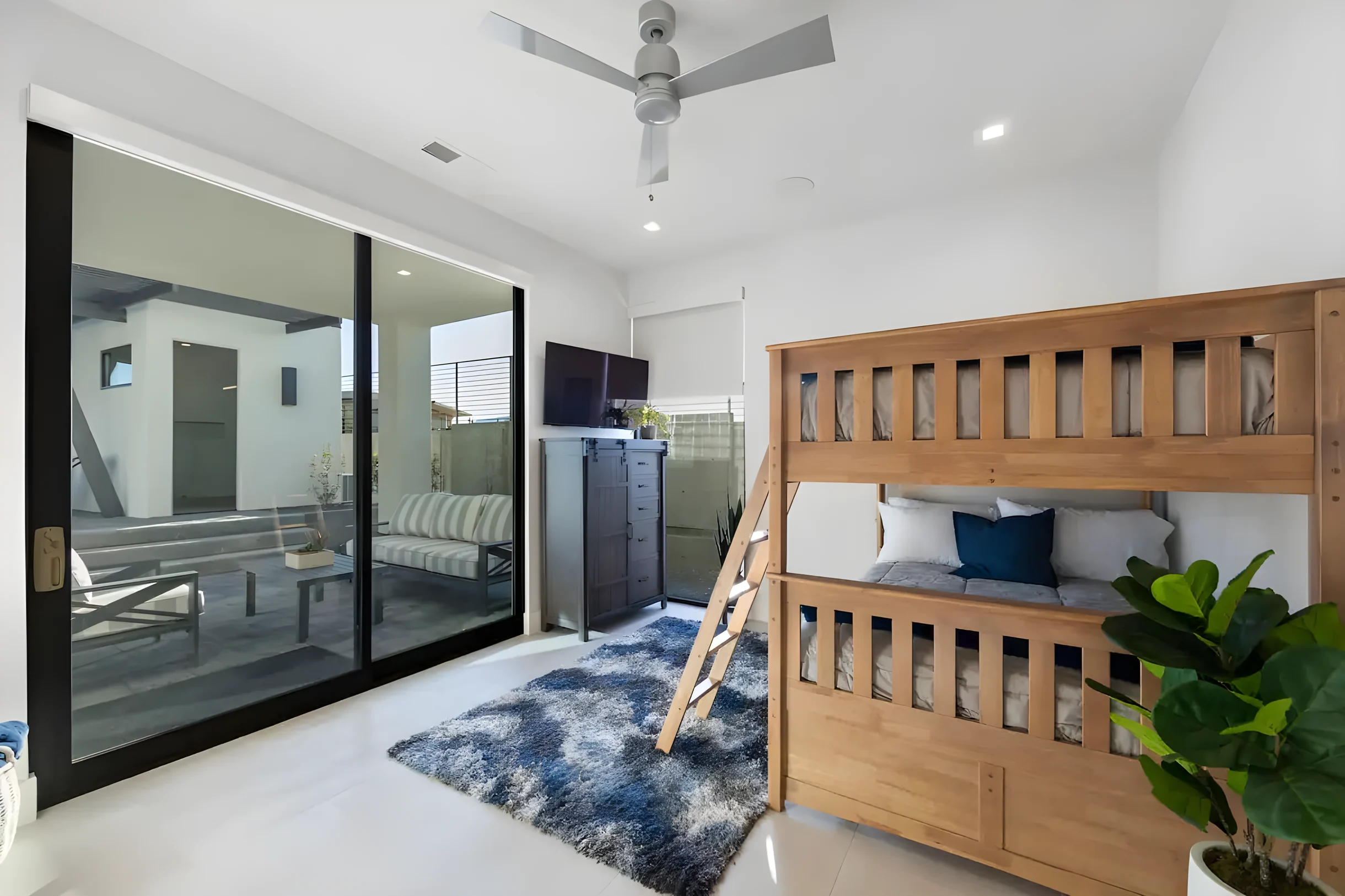 Wander Hurricane Cliffs #40