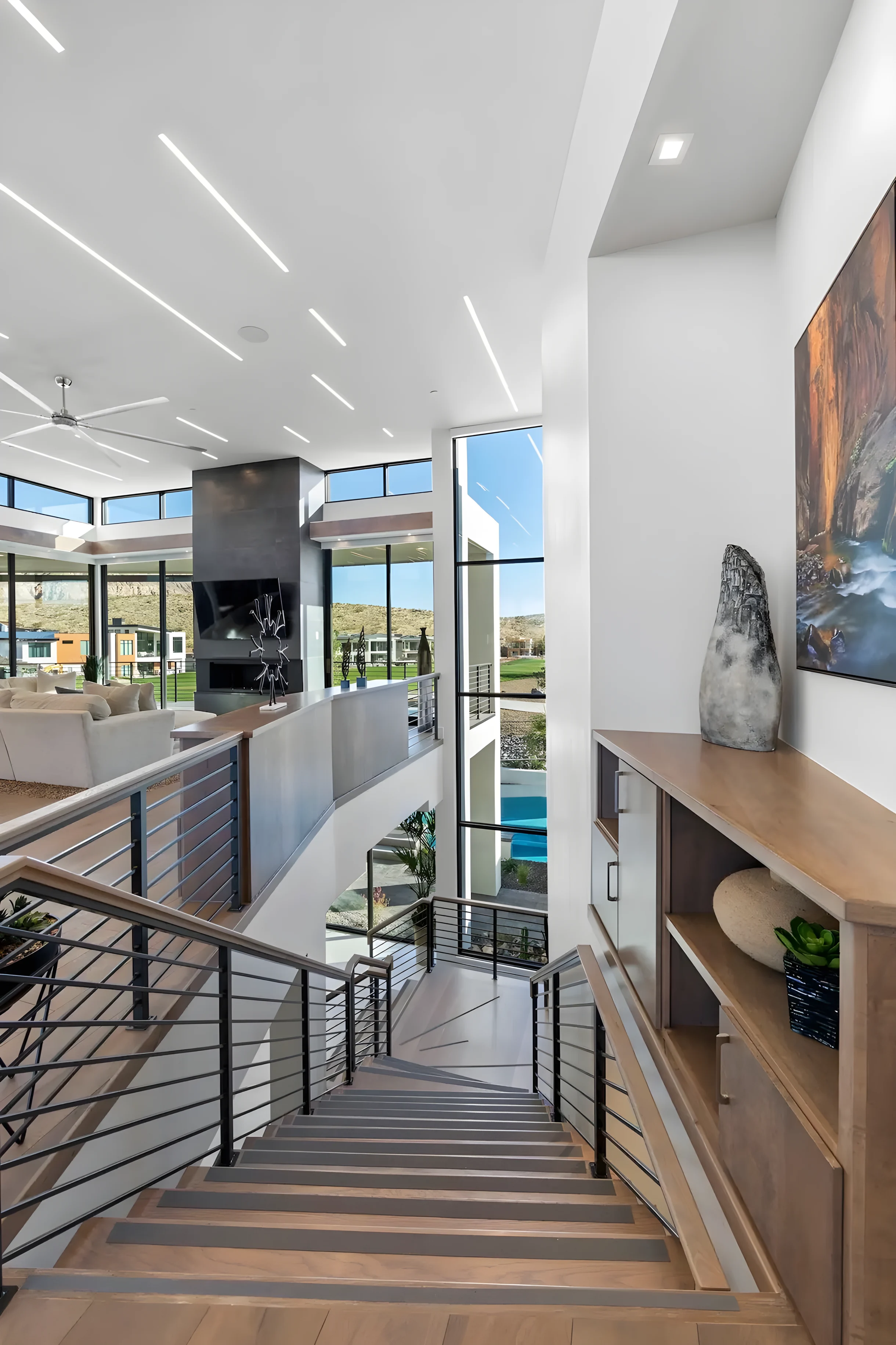 Wander Hurricane Cliffs #36