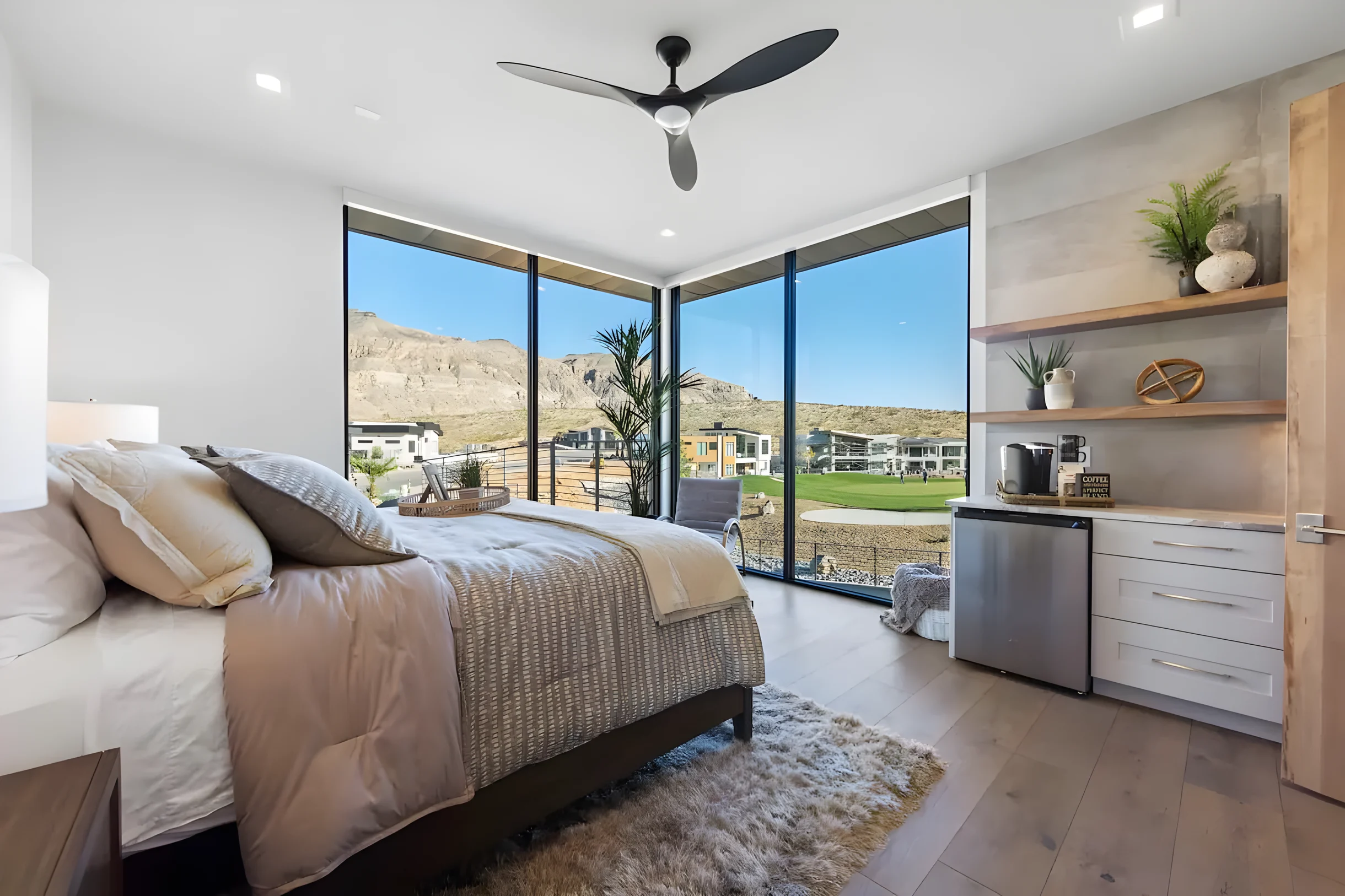 Wander Hurricane Cliffs #38