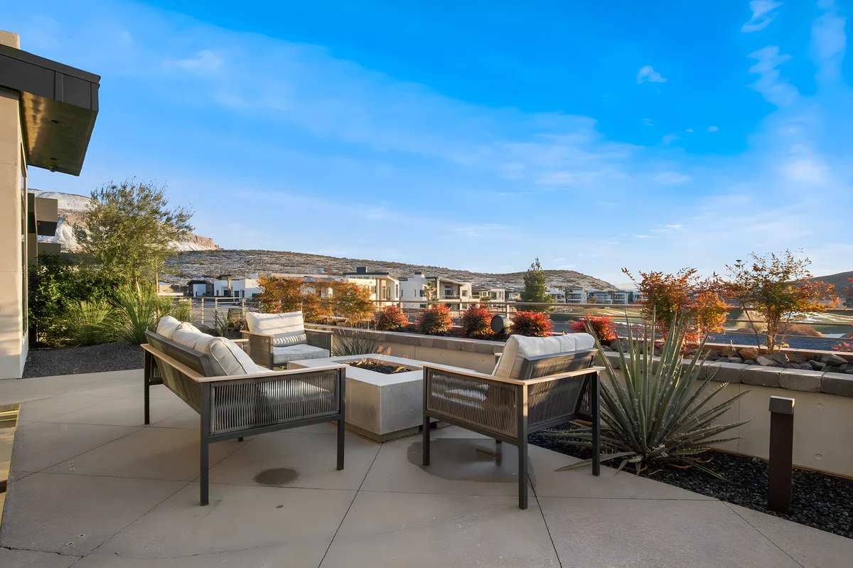 Wander Hurricane Vault