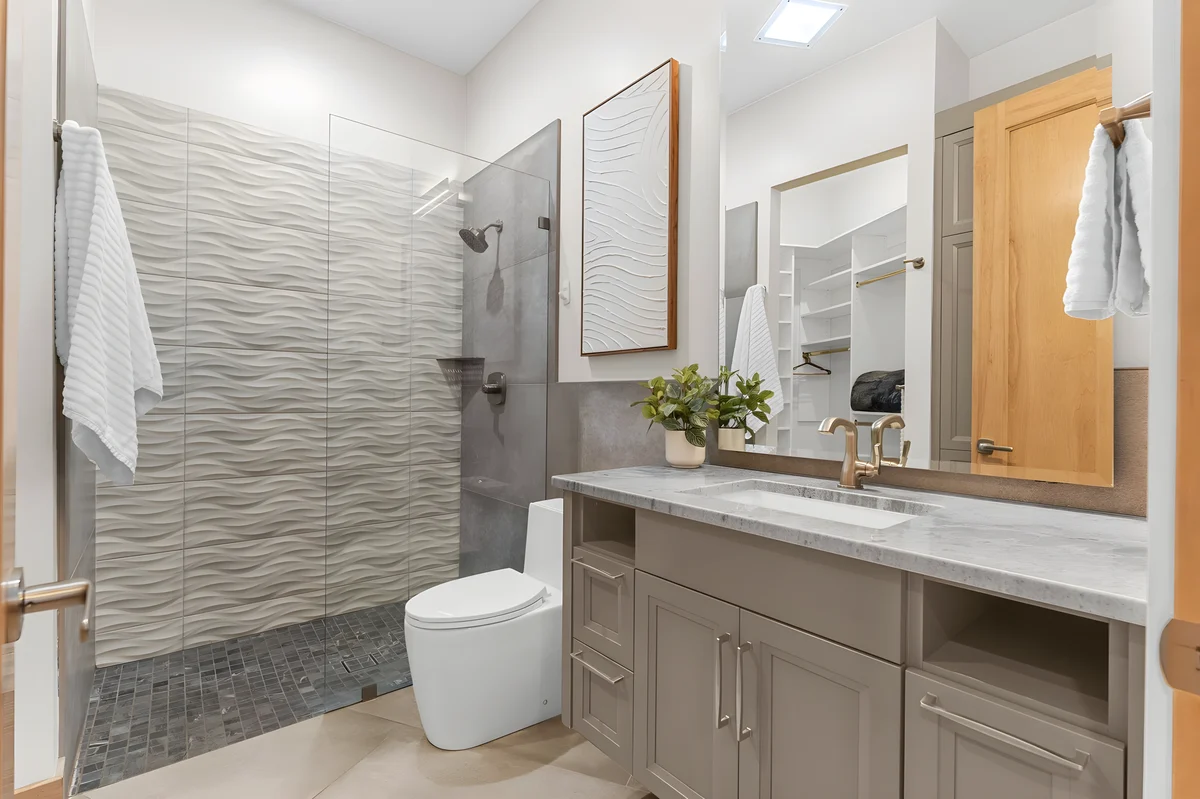 Wander Hurricane Vault