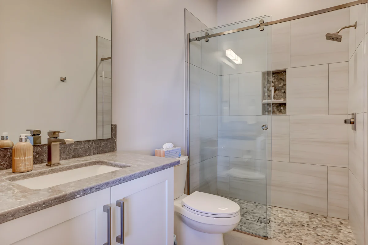 Wander Hurricane Valley