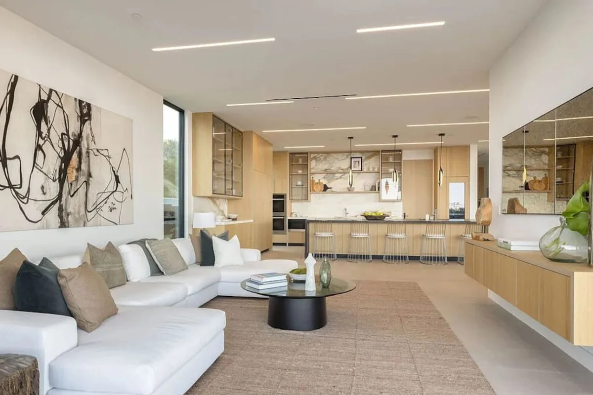 Luxurious Malibu 6BR Estate | Pool, Theatre, Views #5