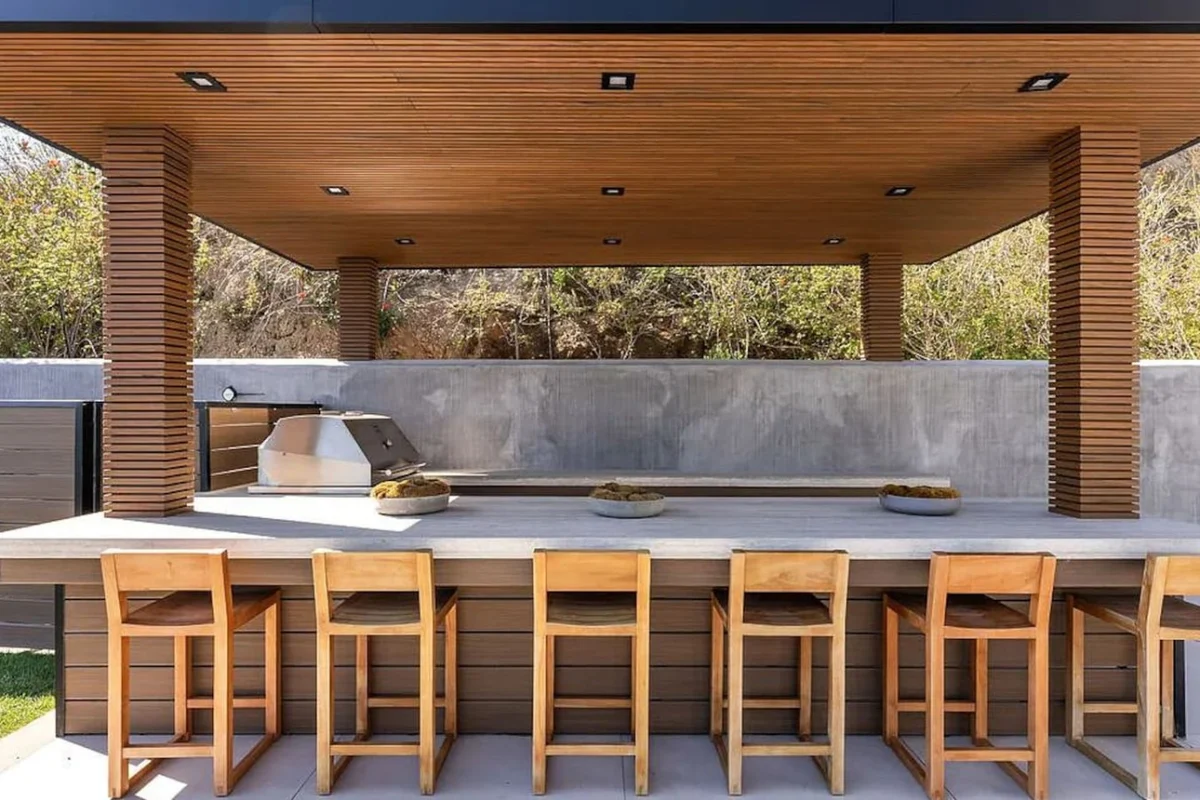 Luxurious Malibu 6BR Estate | Pool, Theatre, Views #42