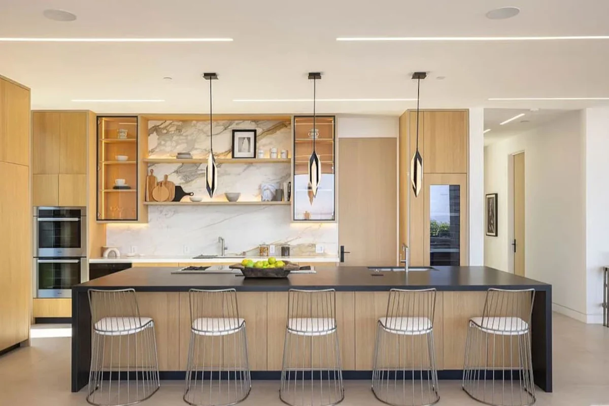 Luxurious Malibu 6BR Estate | Pool, Theatre, Views #14