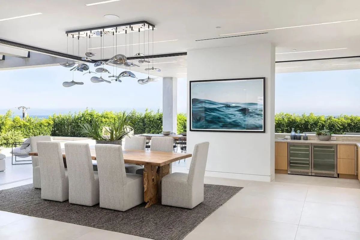 Luxurious Malibu 6BR Estate | Pool, Theatre, Views #18