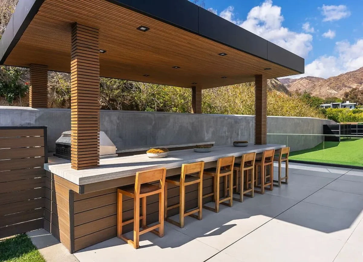 Luxurious Malibu 6BR Estate | Pool, Theatre, Views #57