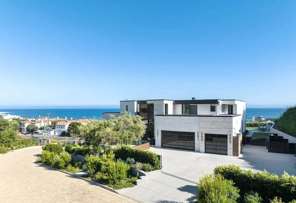 Luxurious Malibu 6BR Estate | Pool, Theatre, Views #48