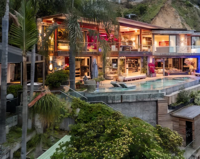 Wander Sunset Strip Vista #5