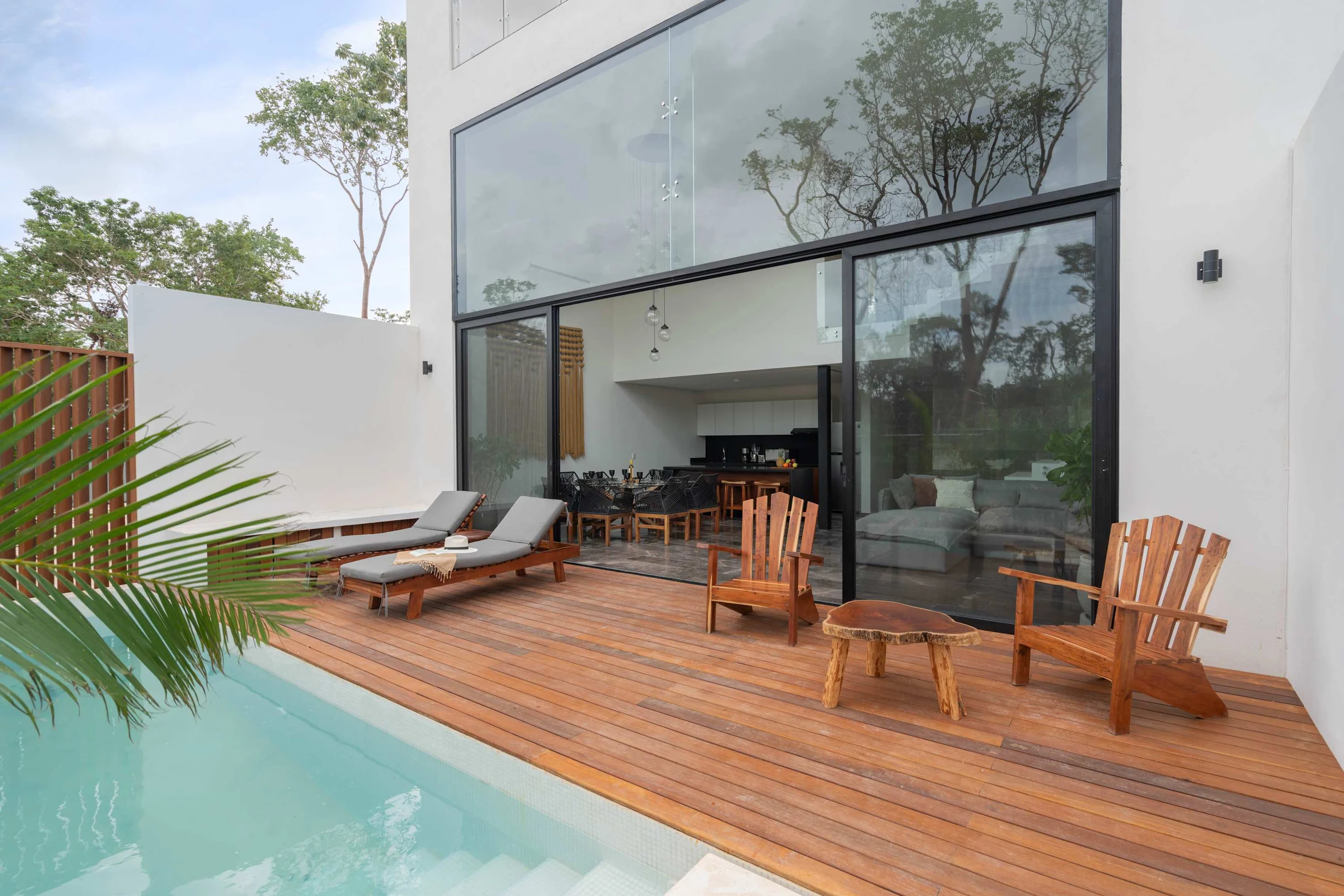 Wander Tulum Coral #51