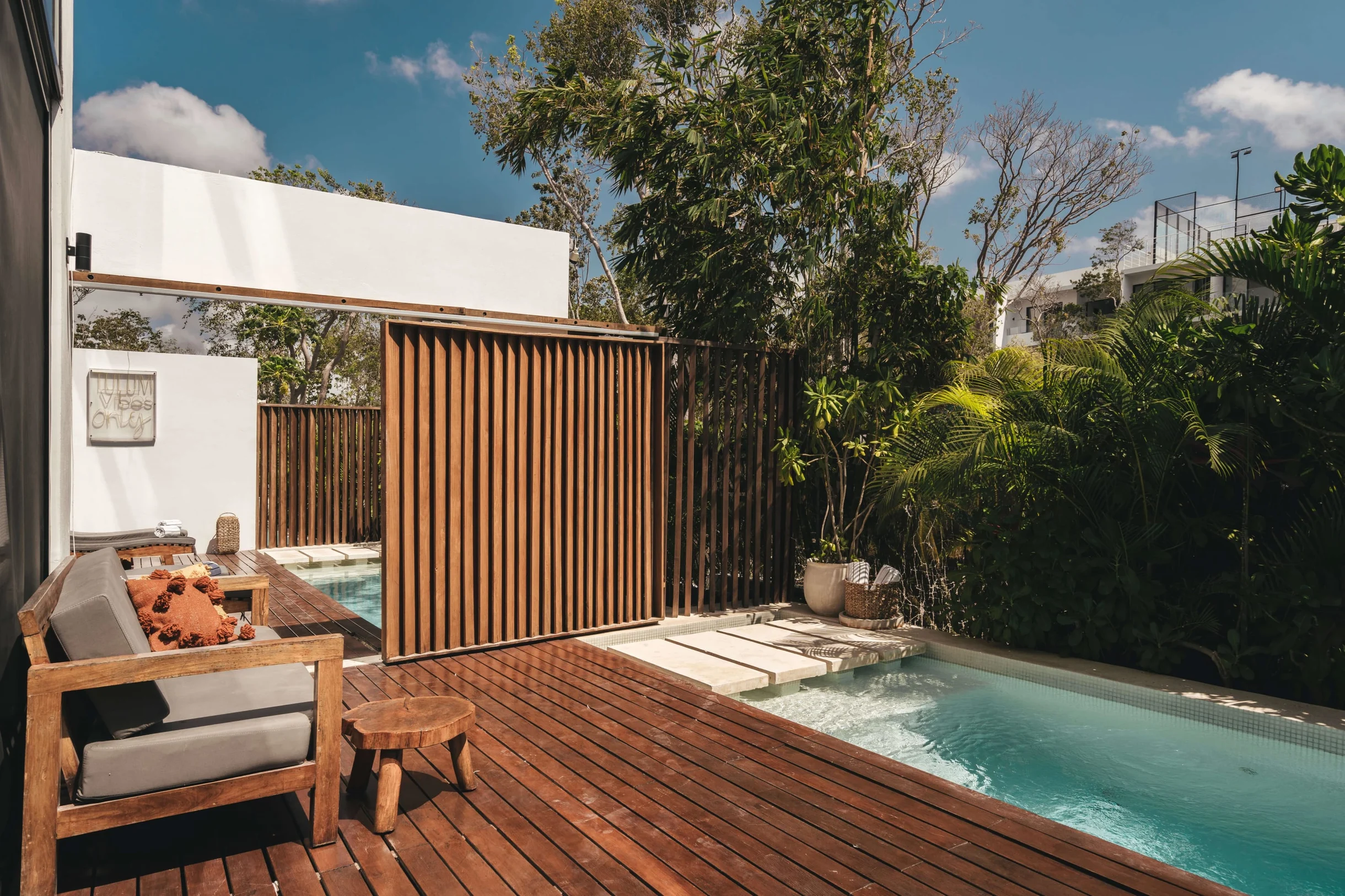 Wander Tulum Coral #49