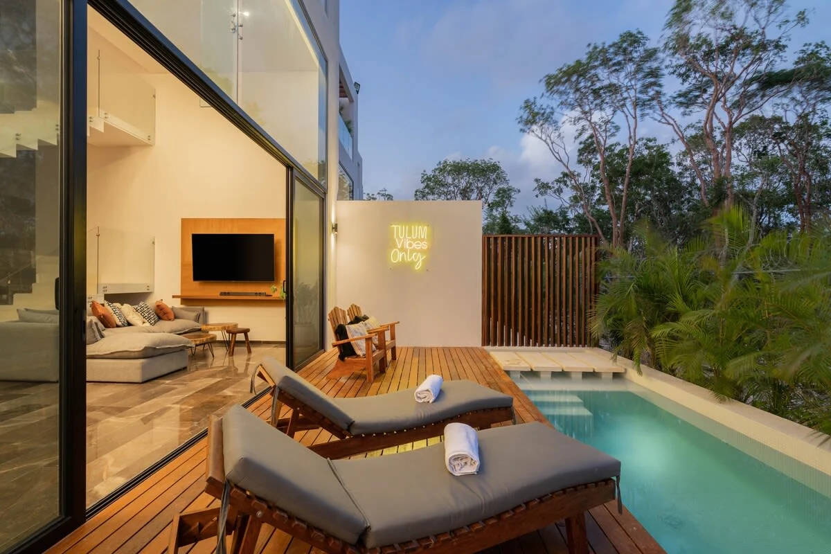 Wander Tulum Fire #32