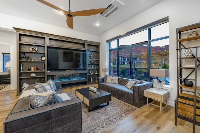 Wander Hurricane Pines #3