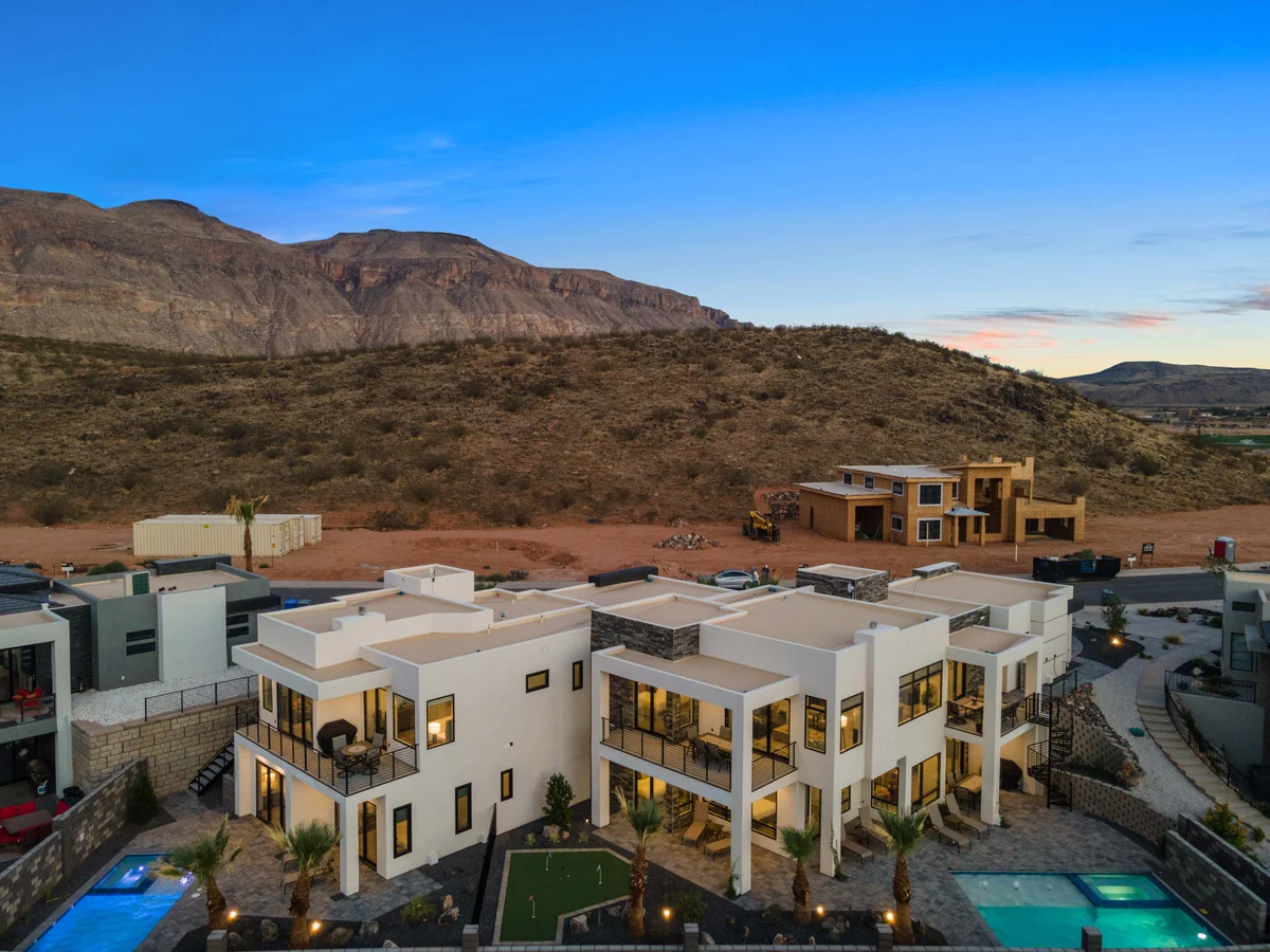 Wander Hurricane Moon