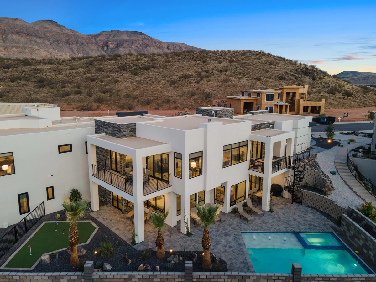 Wander Hurricane Moon