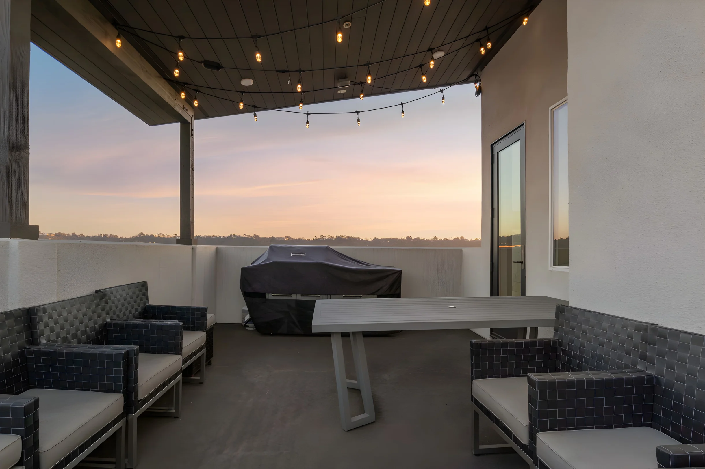 NEW Luxury Townhouse w/ Rooftop Deck #28