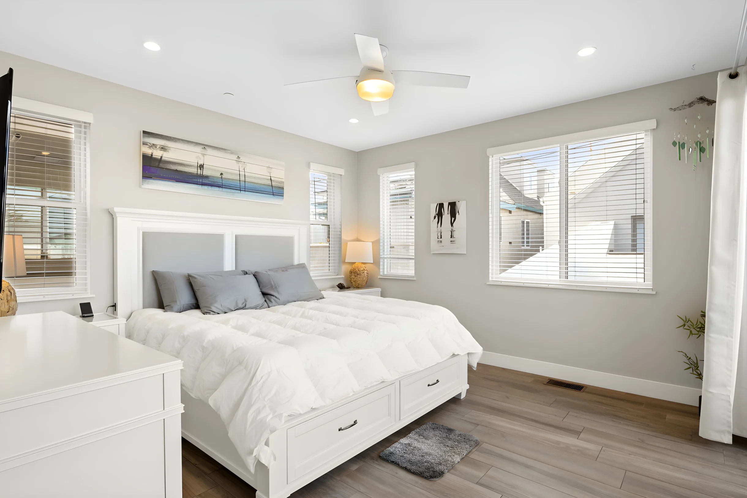 NEW Modern Ocean View Home + Free Parking #20