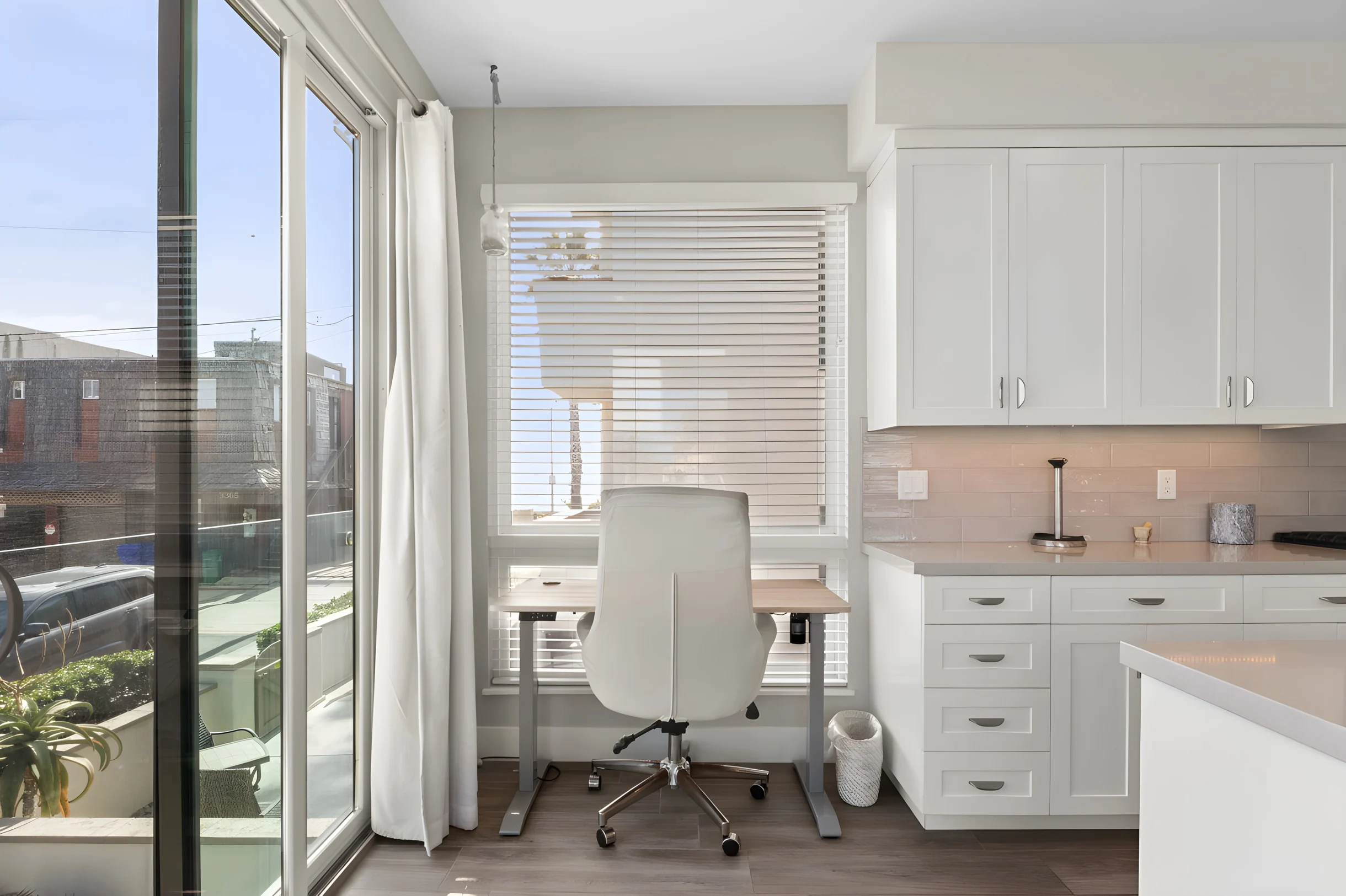 NEW Modern Ocean View Home + Free Parking #32