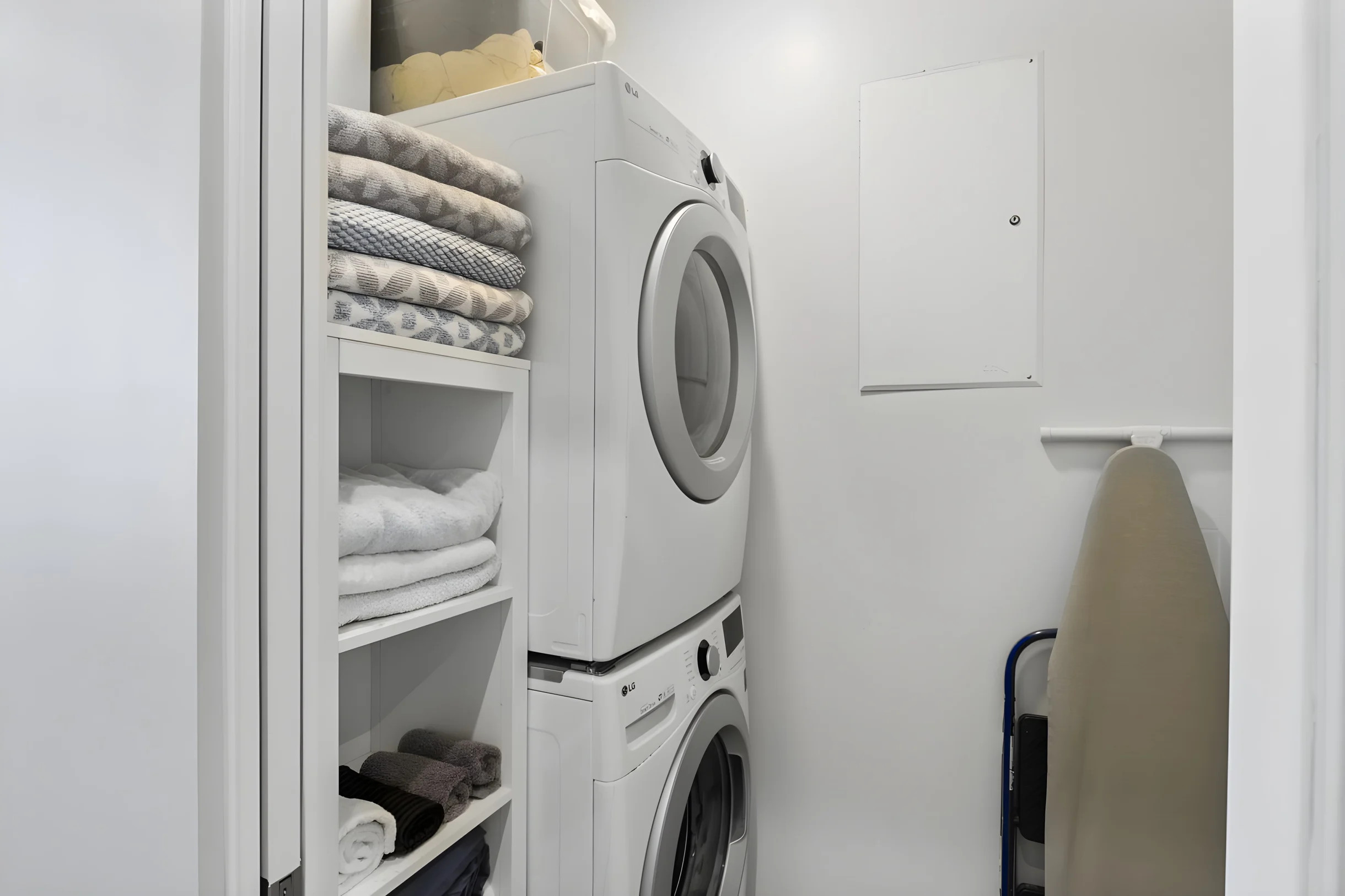 NEW Modern Ocean View Home + Free Parking #33