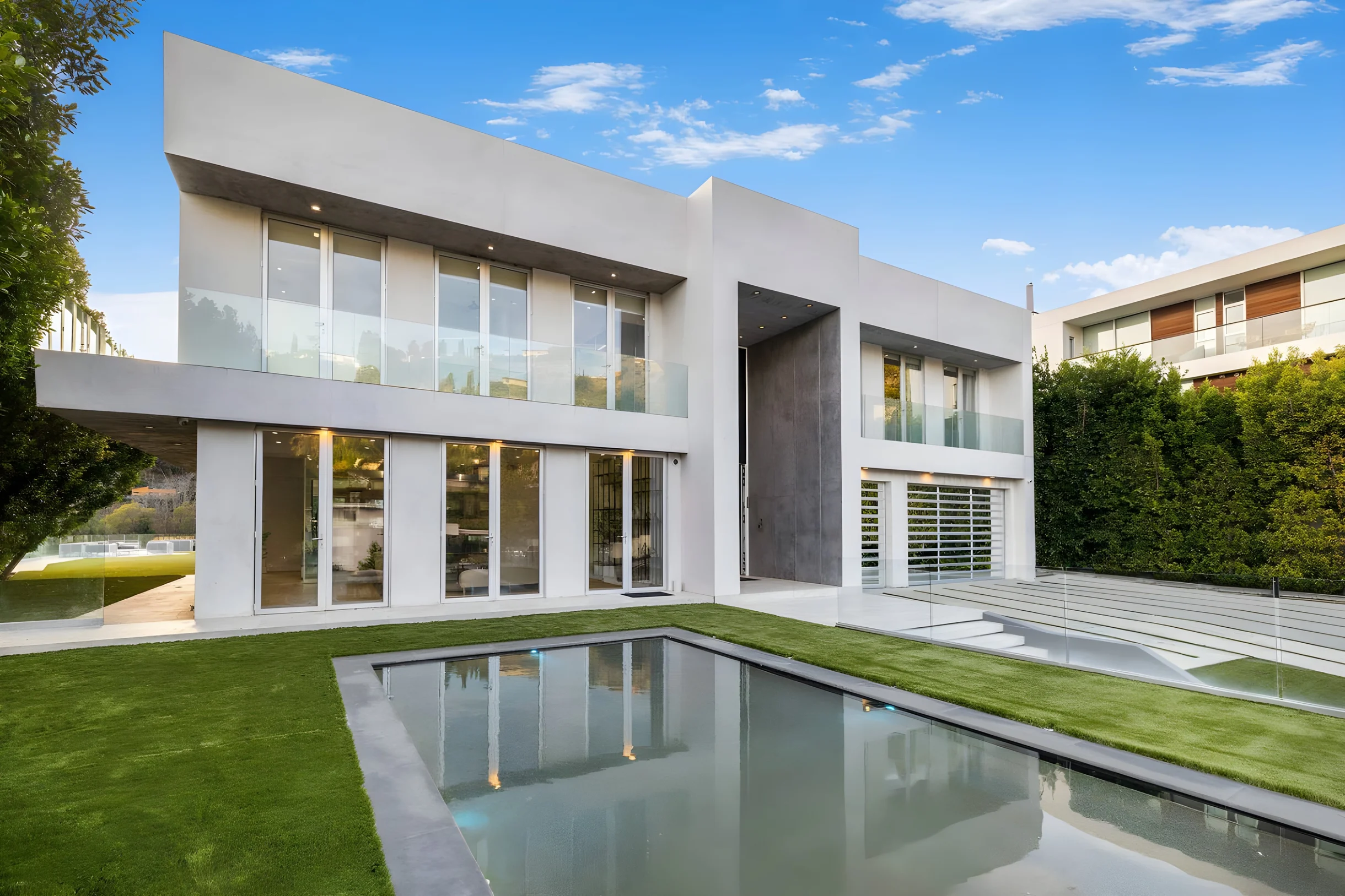 Wander Hollywood Hills Glow #5