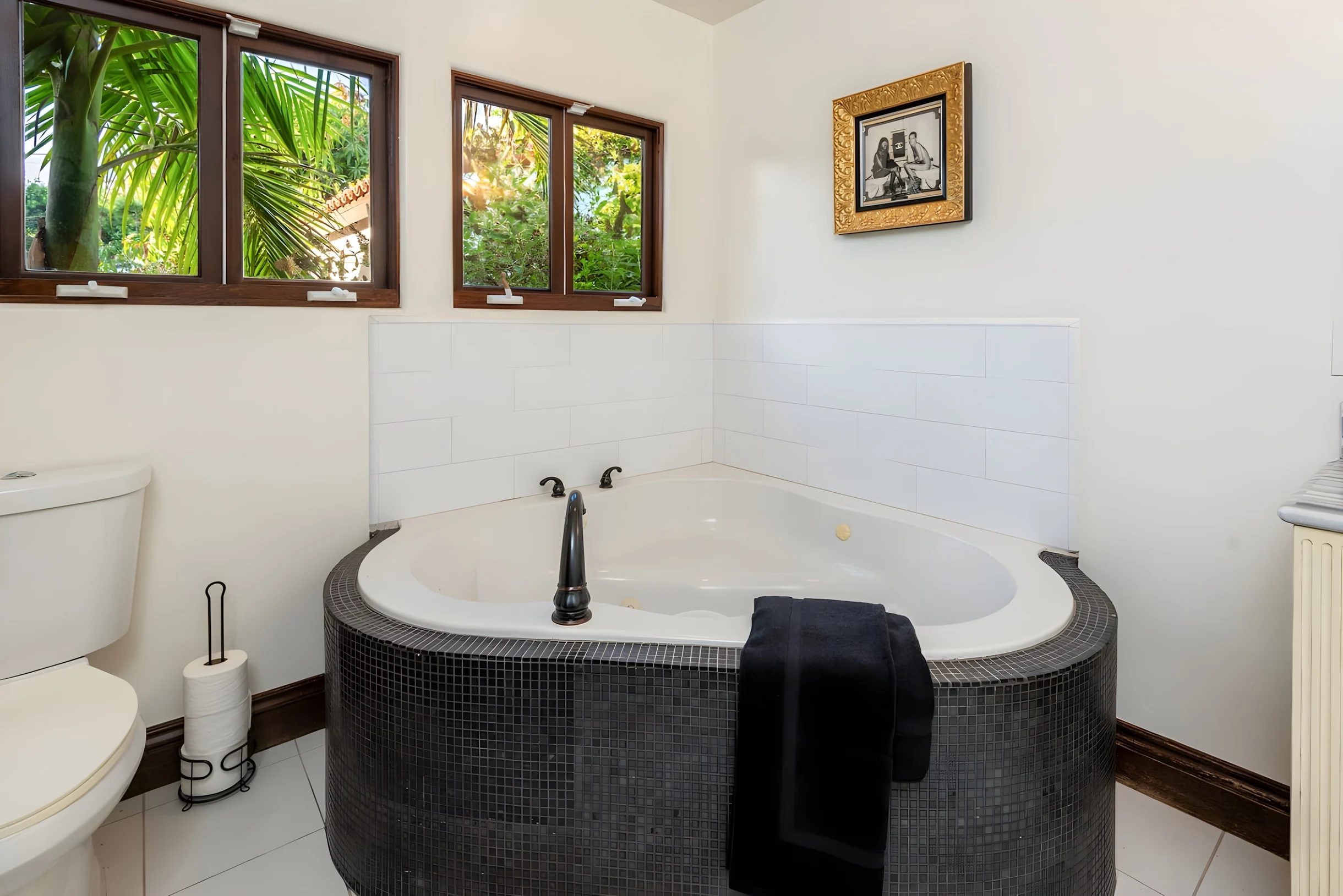 Luxurious Spanish Style 4BR Villa with Jacuzzi #32