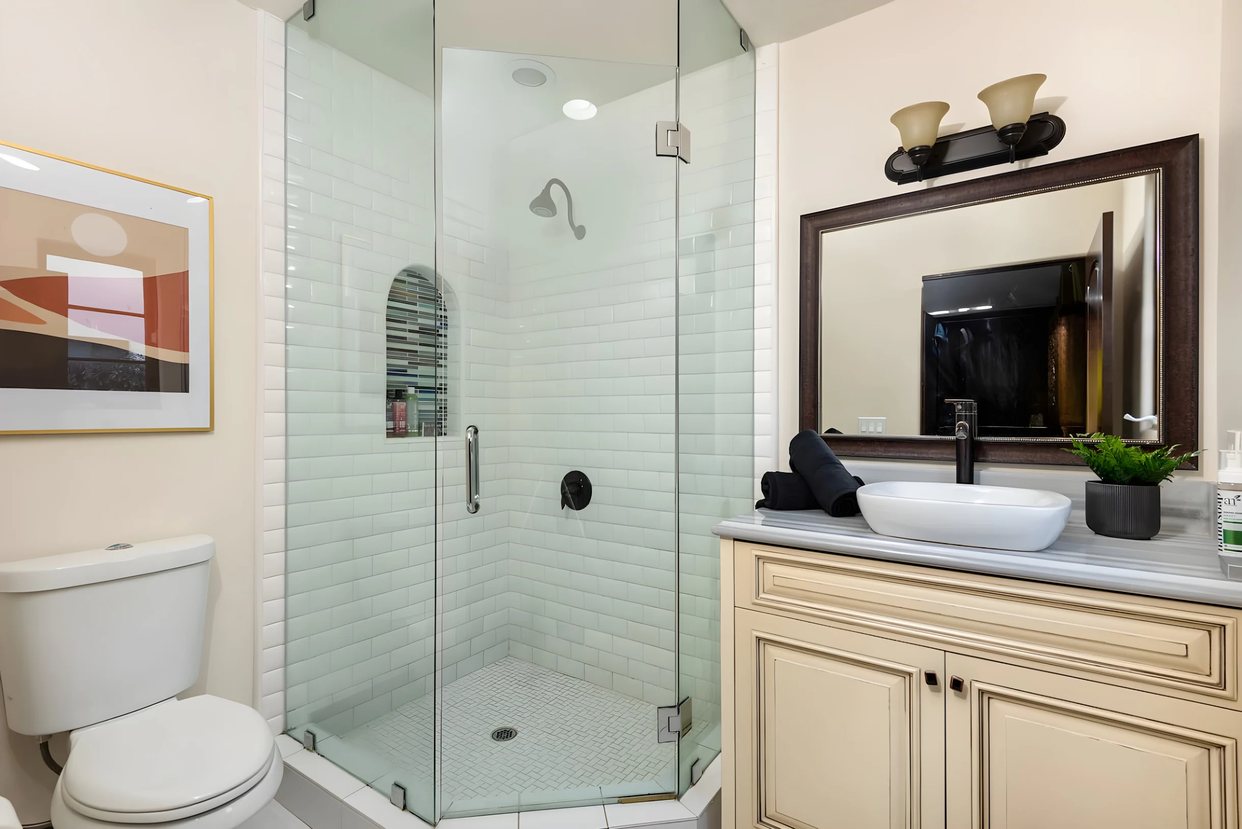 Luxurious Spanish Style 4BR Villa with Jacuzzi #6