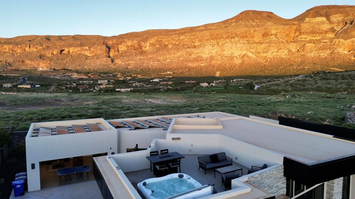 Wander Hurricane Spiral