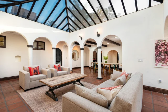 Wander Los Angeles Crescent #3