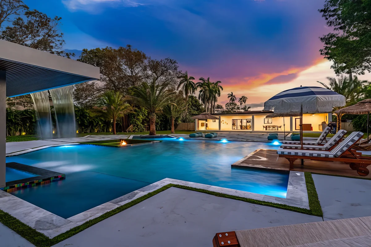 Wander Biscayne Palms