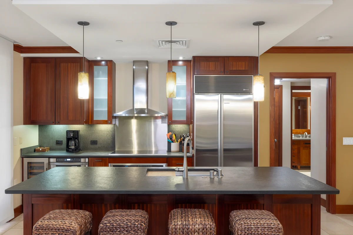 Wander Kapolei Shores