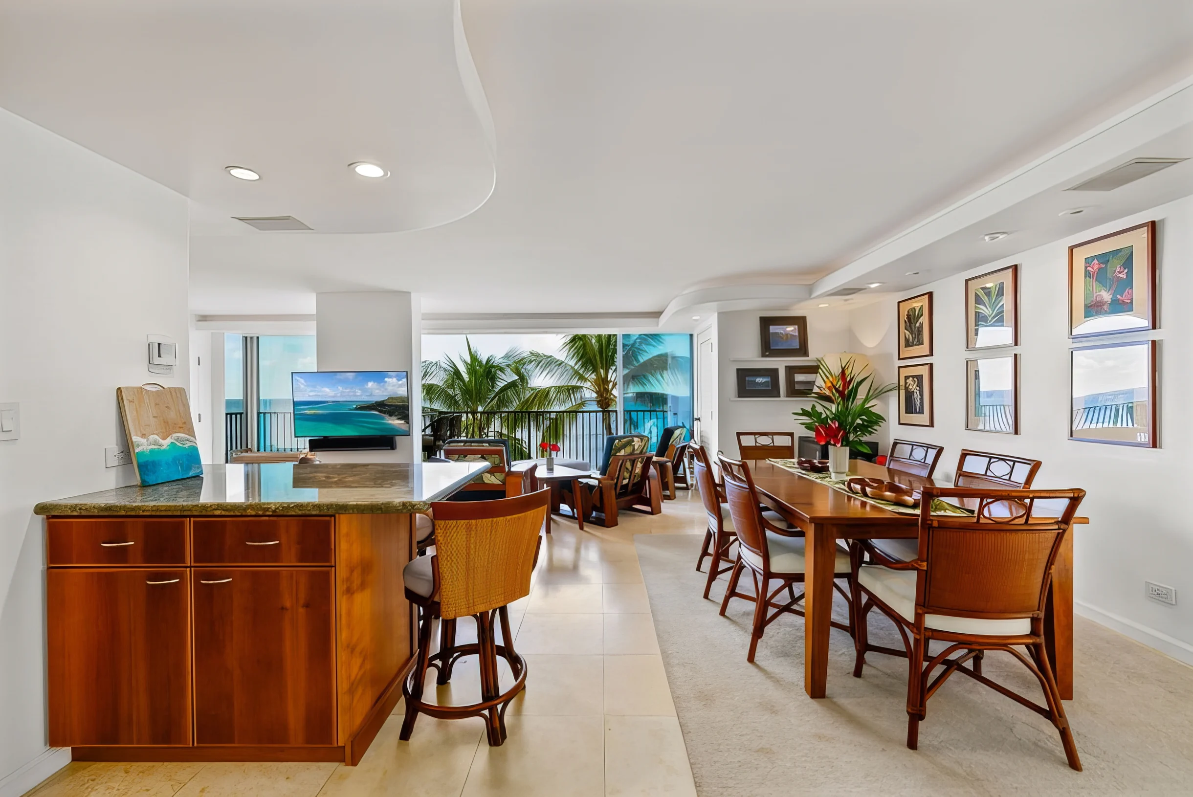 Kaimana Beach Penthouse #14