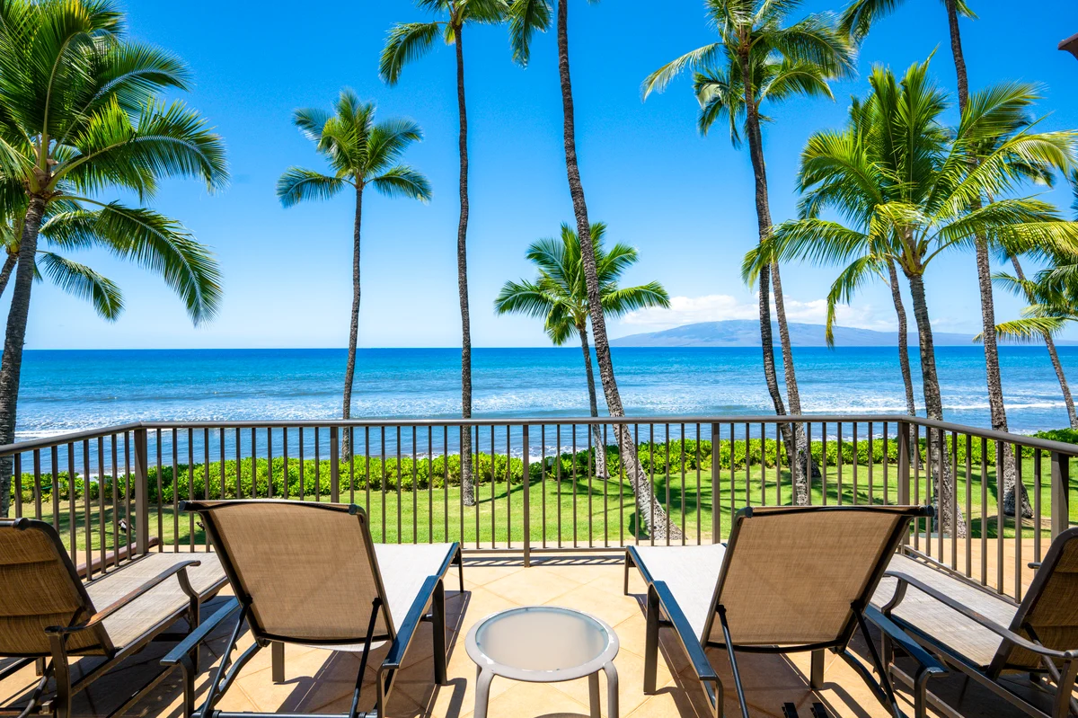 Wander Lahaina Oceanfront