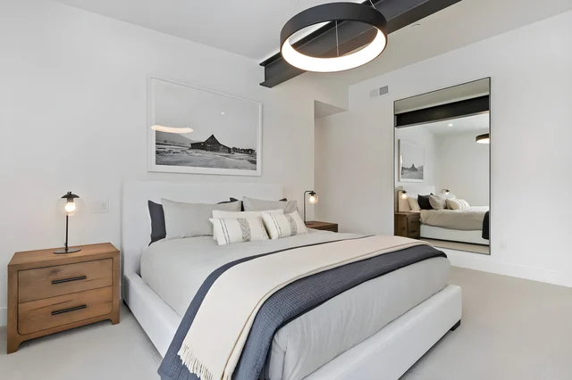 Bedroom 1 image 1