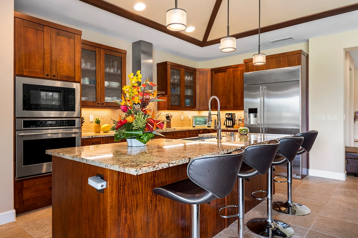 Wander Kailua Kona Bay