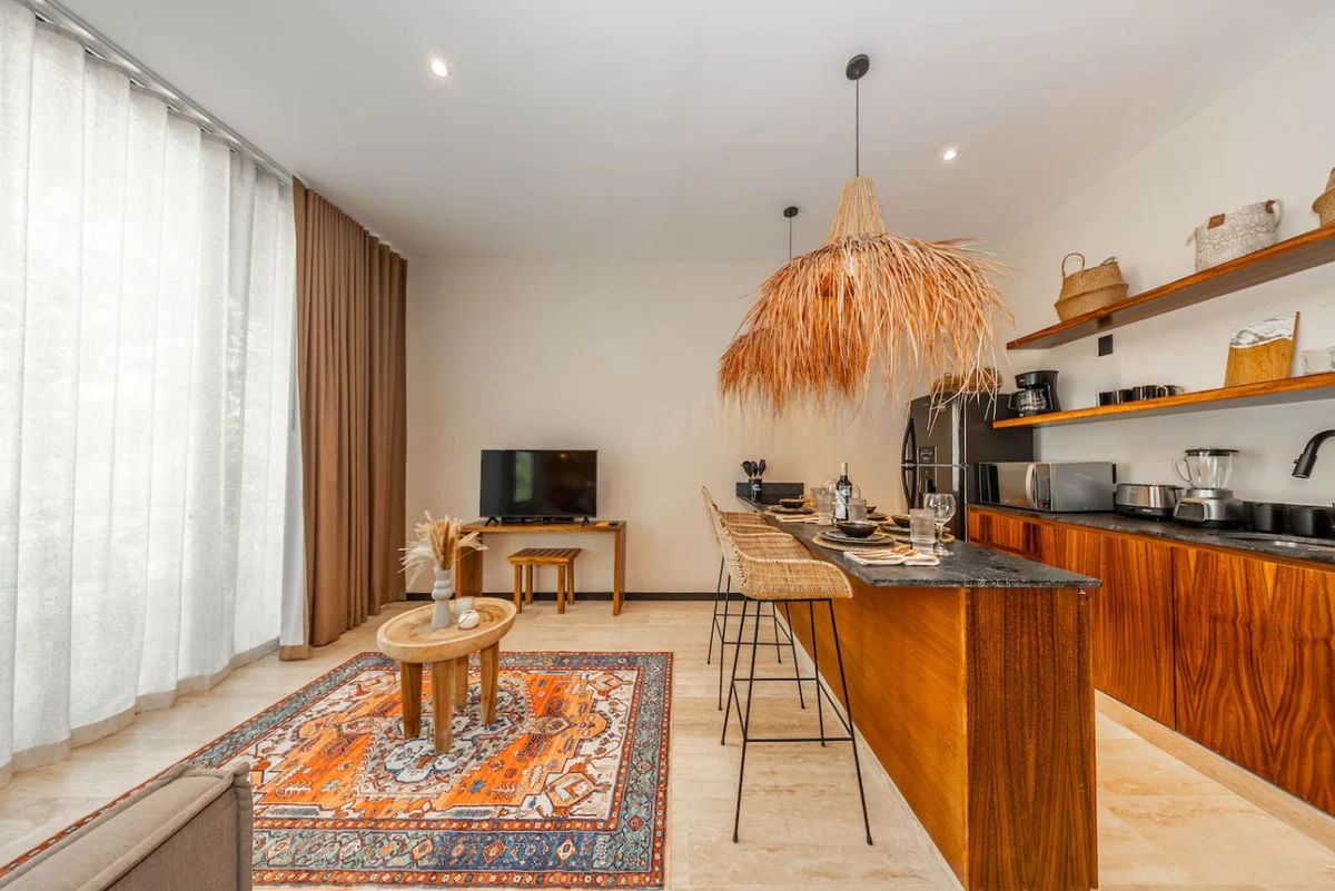 Two‑Level Penthouse w/ Rooftop Pool & Sunset #31