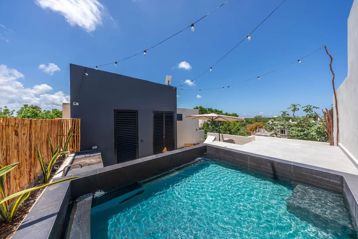 Two‑Level Penthouse w/ Rooftop Pool & Sunset #30