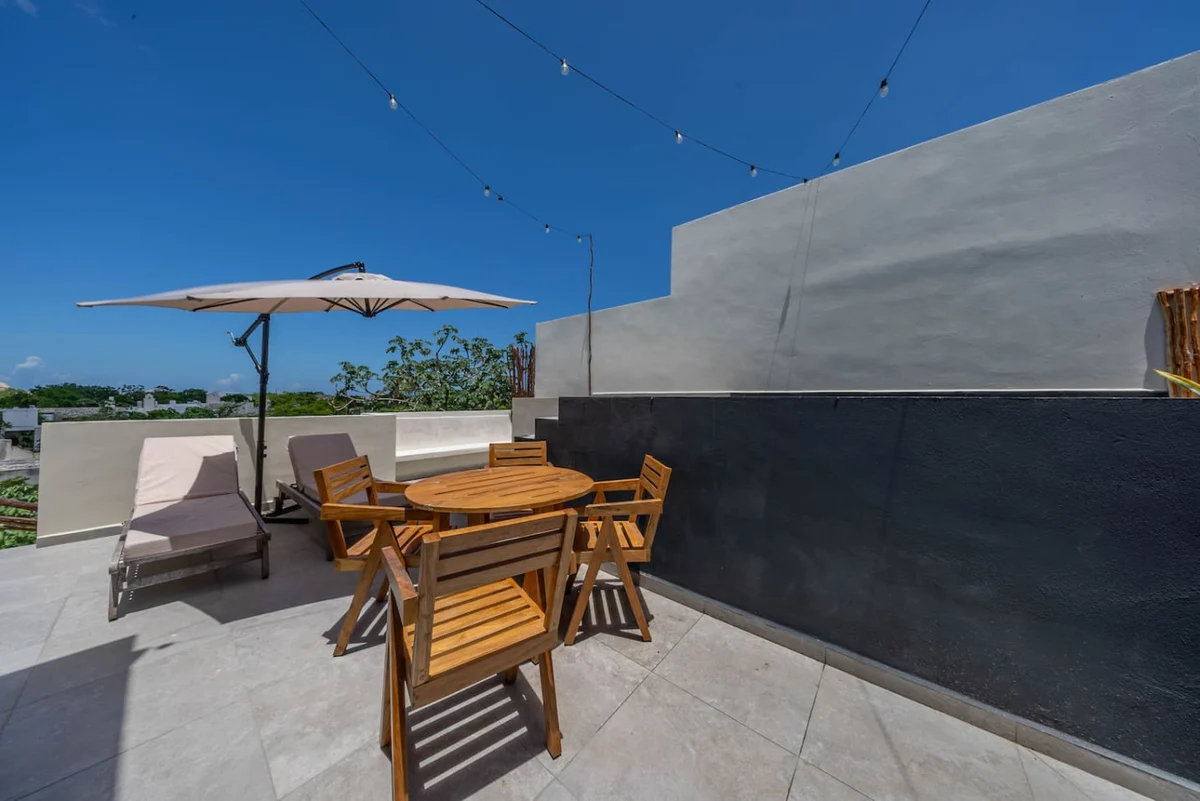 Two‑Level Penthouse w/ Rooftop Pool & Sunset #23