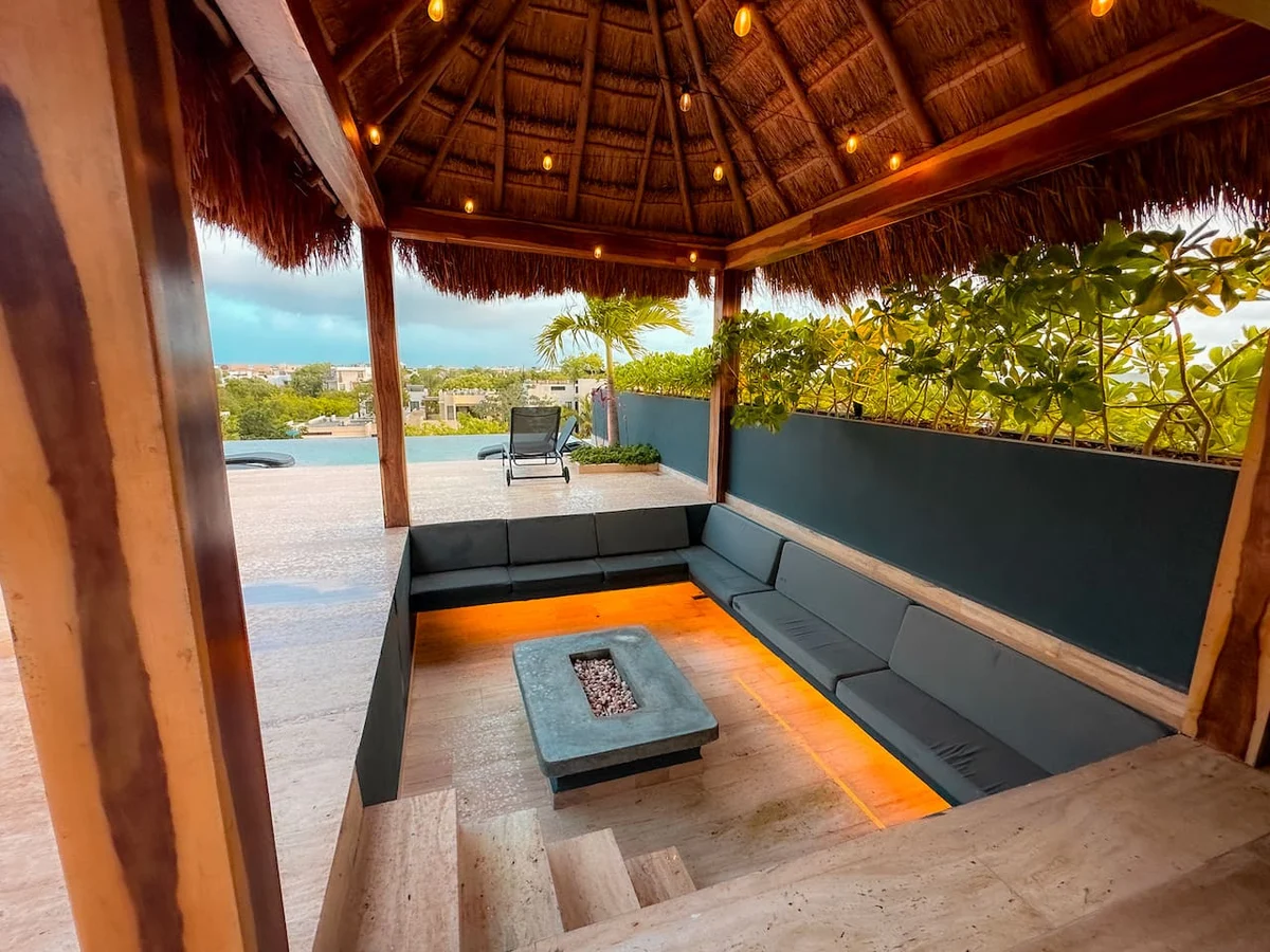 Two‑Level Penthouse w/ Rooftop Pool & Sunset #18