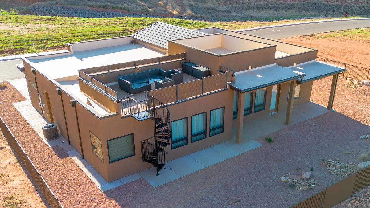 Home in Kanab property photo 3