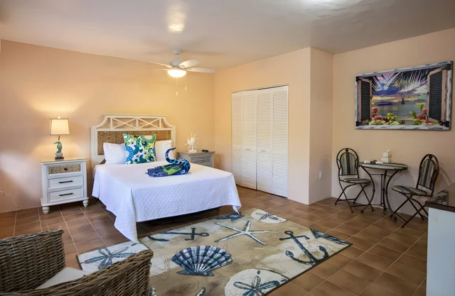 Bedroom 1 image 1
