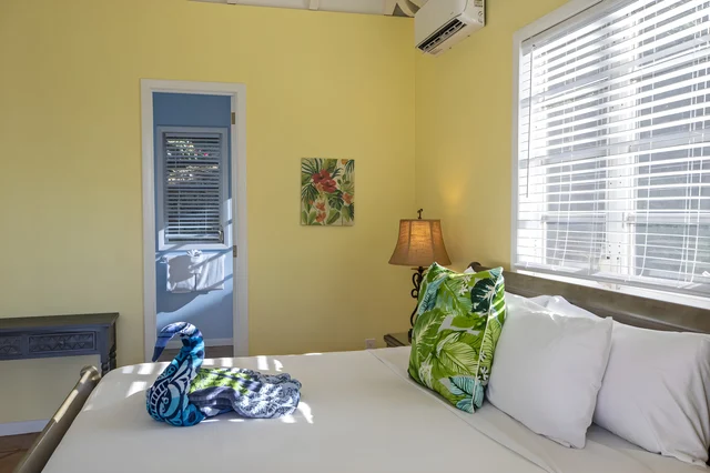 Bedroom 3 image 1