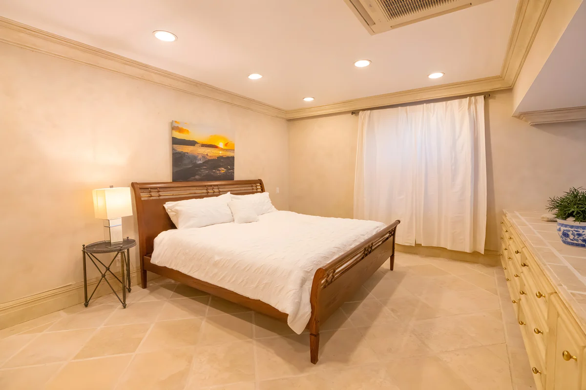 Bedroom 4 image 1