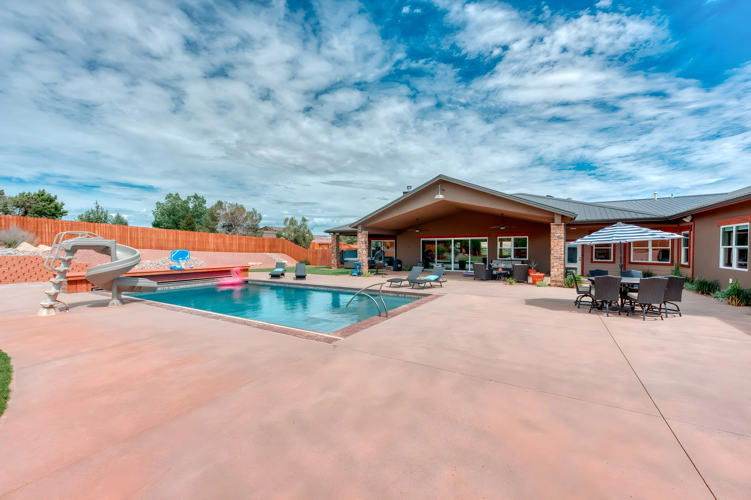 Wander Kanab Vermillion #22