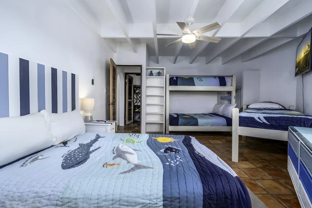 Bedroom 1 image 1
