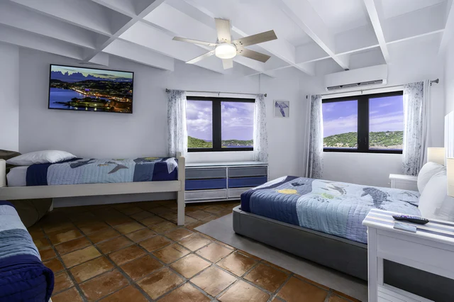Bedroom 2 image 1