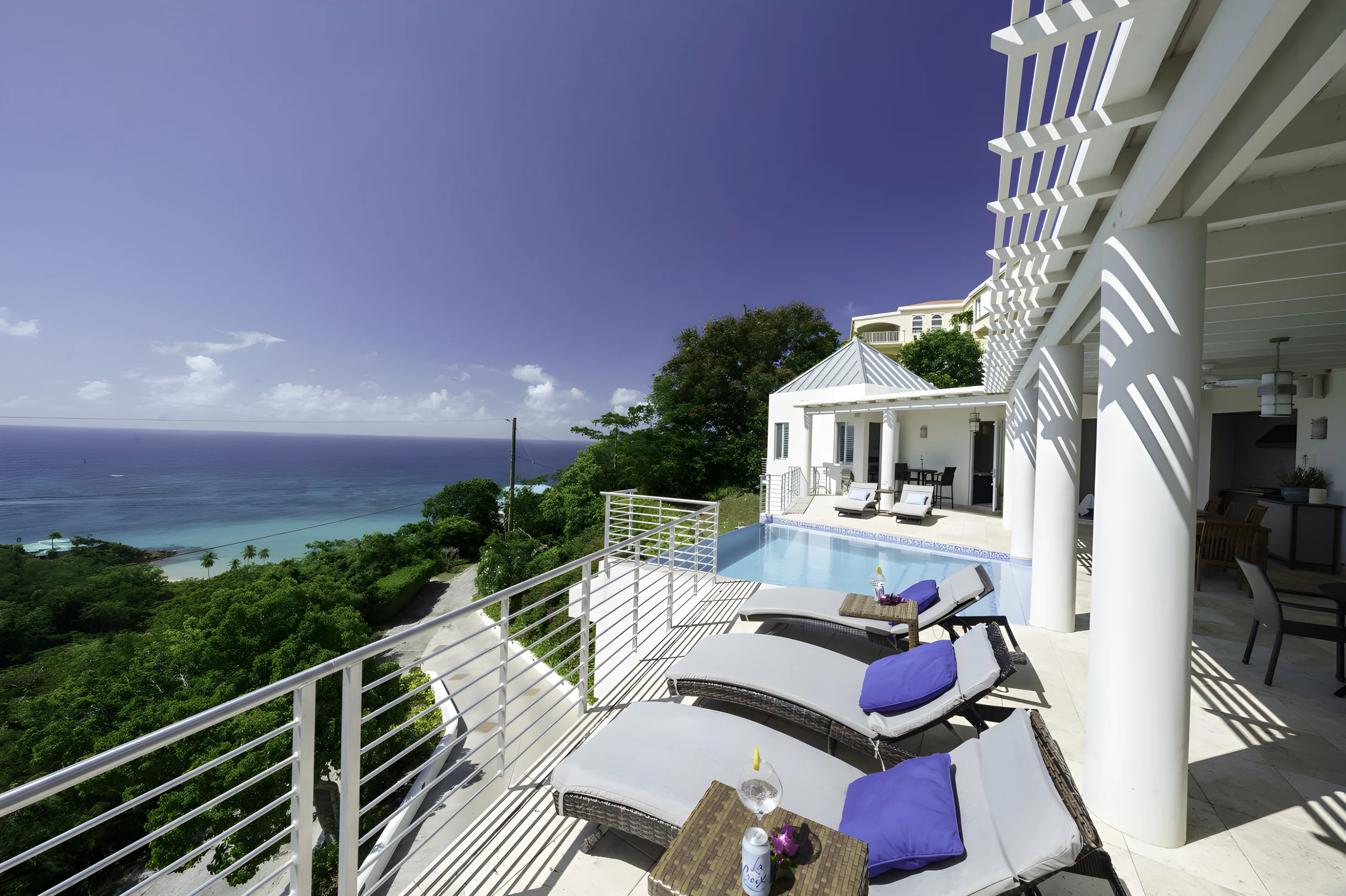 Home in St. Thomas property photo 2