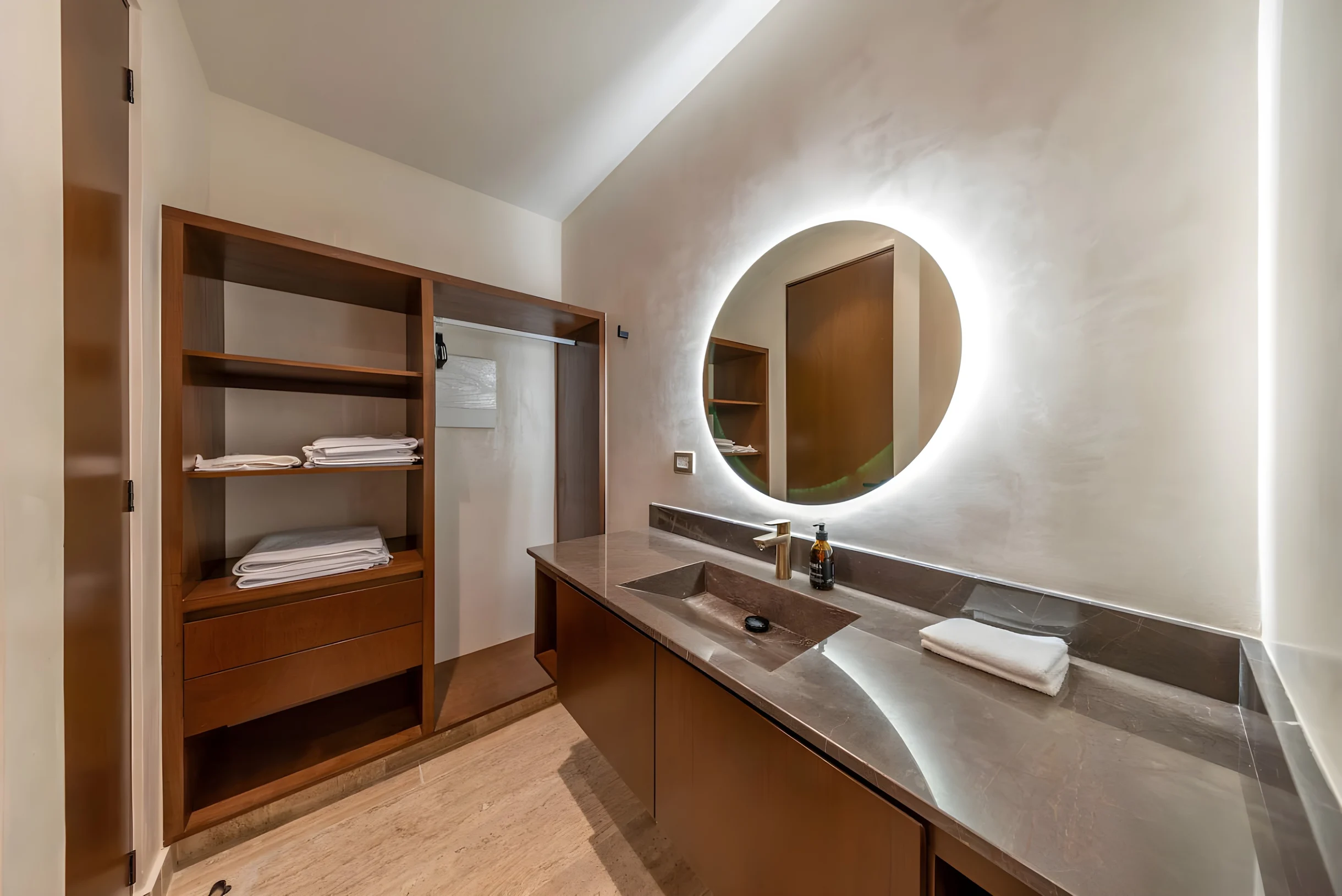 Cozzy 3BR  PH w/ private plunge pooll+ Close to Beach #42
